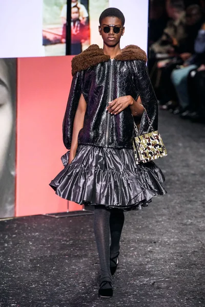Look 48